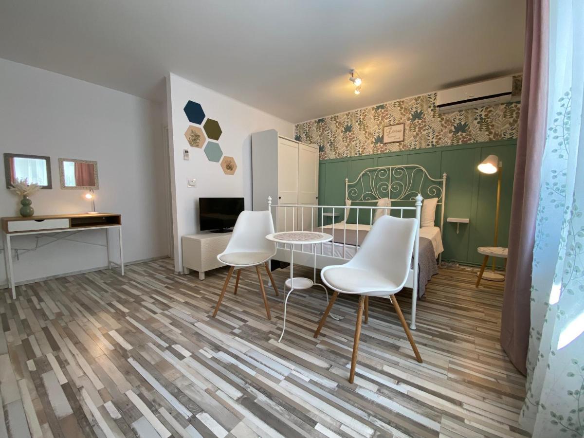 Romantic Apartment Timisoara Exterior photo